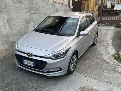 Usata Hyundai i20 84 CV (61 kW) 2016 Grigio Utilitaria