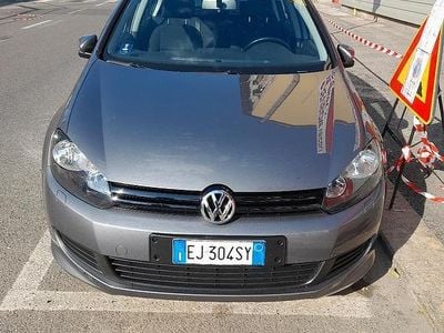 Usata VW Golf VI Sportline 105 CV (77 kW) 2011 Grigio Utilitaria