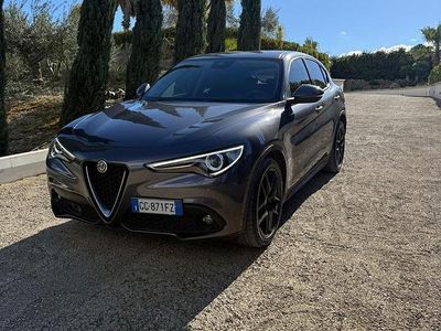 Usata Alfa Romeo Stelvio 190 CV (139 kW) 2021 Grigio SUV