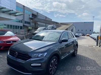 usata VW T-Roc 1.0 TSI Advanced BlueMotion Tech. AUTO MANCA ALGHERO