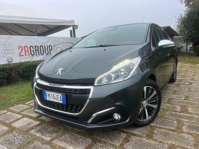 Usata Peugeot 208 Allure 100 CV (73 kW) 2017 Grigio Utilitaria