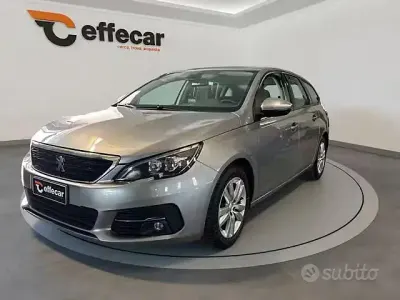 Usata Peugeot 308 Active 102 CV (75 kW) 2018 Grigio Station wagon