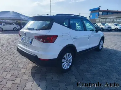 Usata Seat Arona Style 95 CV (69 kW) 2018 Bianco SUV