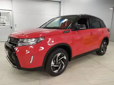 Usata Suzuki Vitara 110 CV (80 kW) 2025 Rosso SUV
