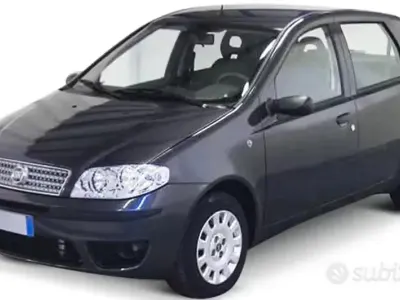 Usata Fiat Punto 60 CV (44 kW) 2002 Grigio Utilitaria