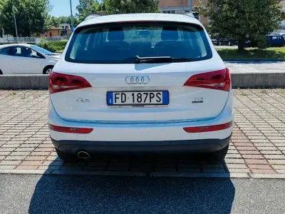 Usata Audi Q5 150 CV (110 kW) 2016 Bianco SUV