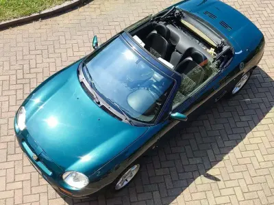 Usata MG F 120 CV (88 kW) 1996 Verde Cabrio