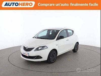 Usata Lancia Ypsilon Gold 69 CV (50 kW) 2022 Bianco Utilitaria