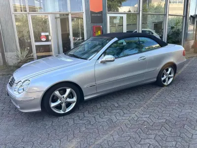 Usata Mercedes CLK200 Avantgarde 163 CV (119 kW) 2005 Argento Cabrio