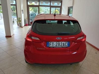 Usata Ford Fiesta 86 CV (63 kW) 2018 Rosso Utilitaria