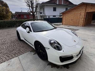 Porsche 911 Carrera