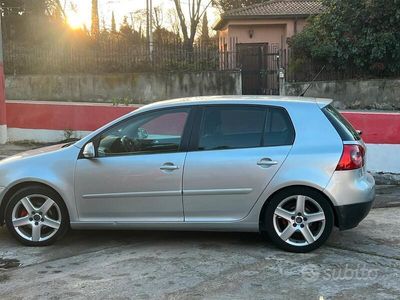 VW Golf V