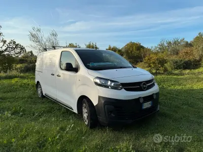 Usata Opel Vivaro-e Combi 2020 Bianco Monovolume