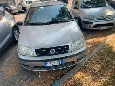 Usata Fiat Punto 60 CV (44 kW) 2006 Grigio Utilitaria