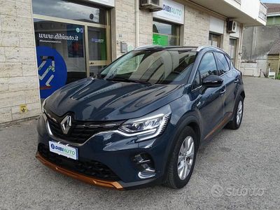 Usata Renault Captur Intens 160 CV (117 kW) 2021 Blu SUV