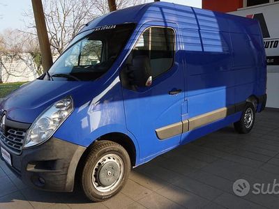 Usata Renault Master 131 CV (96 kW) 2020 Blu Monovolume