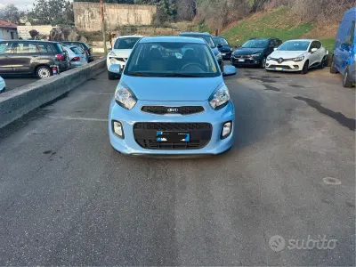Usata Kia Picanto 66 CV (48 kW) 2016 Blu Utilitaria