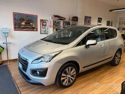 Usata Peugeot 3008 Business-Line 115 CV (84 kW) 2015 Grigio Station wagon