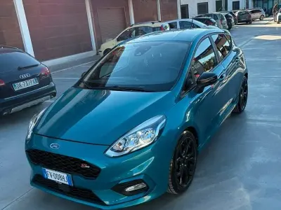 Usata Ford Fiesta ST 86 CV (63 kW) 2019 Verde Utilitaria