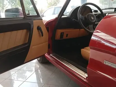 Usata Alfa Romeo Spider 117 CV (86 kW) 1991 Rosso Cabrio