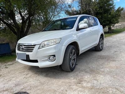 Usata Toyota RAV4 Executive 150 CV (110 kW) 2010 Bianco SUV