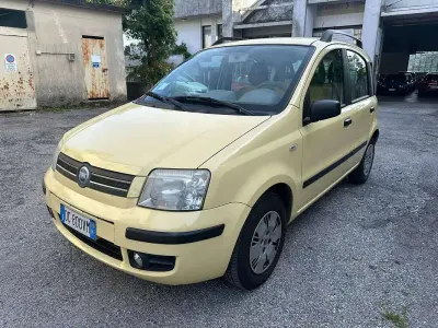 Usata Fiat Panda 60 CV (44 kW) 2006 Utilitaria