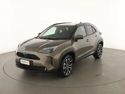 Usata Toyota Yaris Trend 116 CV (85 kW) 2024 Grigio Utilitaria