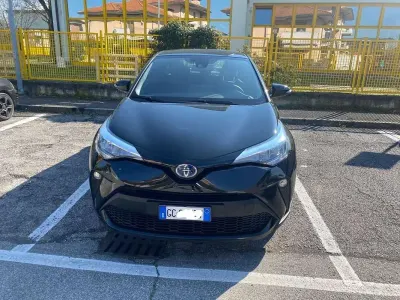Usata Toyota C-HR Active 98 CV (72 kW) 2020 SUV
