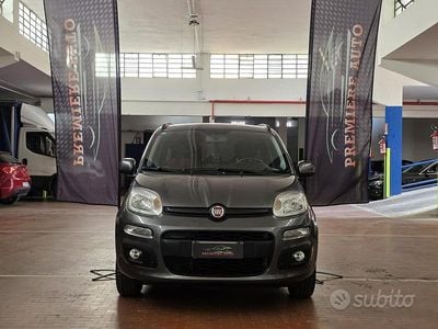 Usata Fiat Panda Lounge 69 CV (50 kW) 2017 Grigio Utilitaria