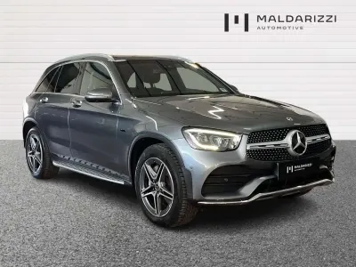 Usata Mercedes GLC300 Premium Plus 306 CV (225 kW) 2021 Grigio selenite magno designo SUV