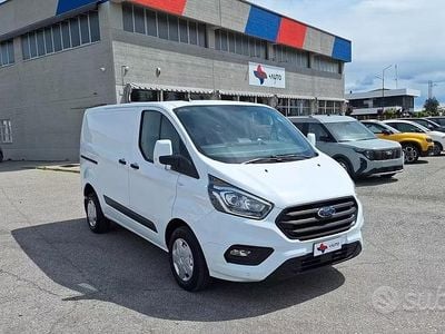 Usata Ford Transit Custom Trend 130 CV (95 kW) 2023 Bianco Berlina