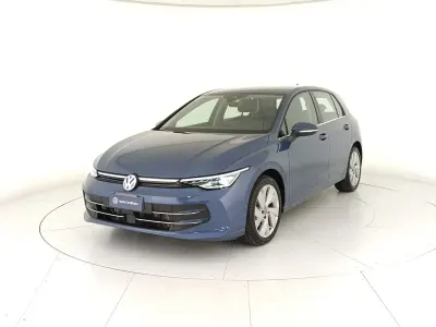 Usata VW Golf VIII Style 150 CV (110 kW) 2025 Blu Berlina