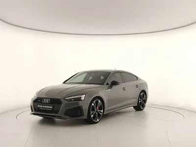 Usata Audi A5 Sportback S-Line 204 CV (150 kW) 2022 Grigio chronos metallizzato Utilitaria