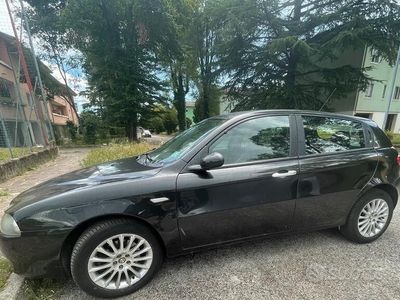 usata Alfa Romeo 147 1.6i 16V T.S. (105 CV) cat 5p. Connect