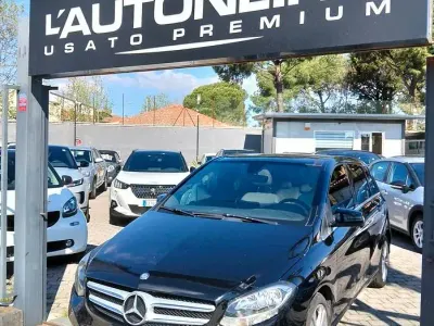 Usata Mercedes B180 Executive 109 CV (80 kW) 2016 Nero Monovolume
