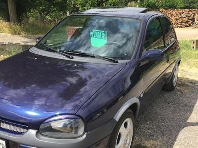 Usata Opel Corsa 65 CV (47 kW) 1998 Blu Utilitaria
