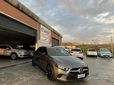 Usata Mercedes A200 150 CV (110 kW) 2019 Grigio Berlina