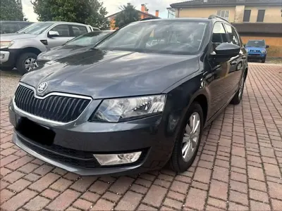 Usata Skoda Octavia Executive 90 CV (66 kW) 2017 Grigio Station wagon