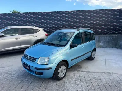 Usata Fiat Panda Emotion 60 CV (44 kW) 2004 Blu Utilitaria