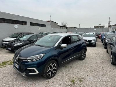 Usata Renault Captur 90 CV (66 kW) 2019 Grigio SUV