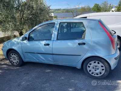 Usata Fiat Punto 60 CV (44 kW) 2001 Blu Utilitaria
