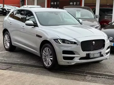 Usata Jaguar F-Pace Portfolio 241 CV (177 kW) 2018 Grigio SUV