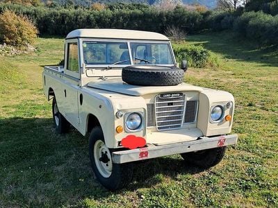 Usata Land Rover Defender 68 CV (50 kW) 1983 SUV