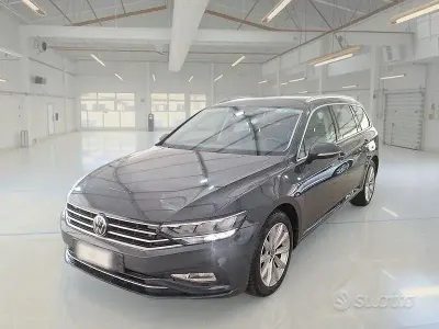 Usata VW Passat 149 CV (109 kW) 2021 Grigio Station wagon