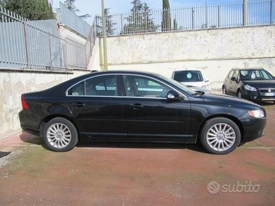 Usata Volvo S80 Kinetic 163 CV (119 kW) 2009 Blu Berlina