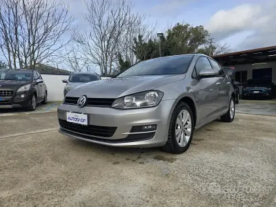 Usata VW Golf VII Comfortline 105 CV (77 kW) 2014 Grigio Berlina