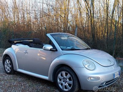 usata VW Beetle 1.9 TDI 105CV Cabrio