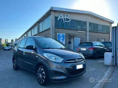 Usata Hyundai i10 69 CV (50 kW) 2011 Grigio Utilitaria