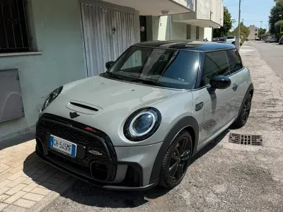 Usata Mini John Cooper Works 178 CV (130 kW) 2022 Grigio Utilitaria