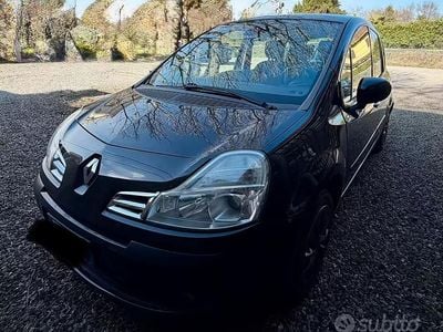 Usata Renault Grand Modus 75 CV (55 kW) 2012 Nero Monovolume